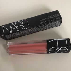 NARS Velvet Lip Glide in PLAYPEN